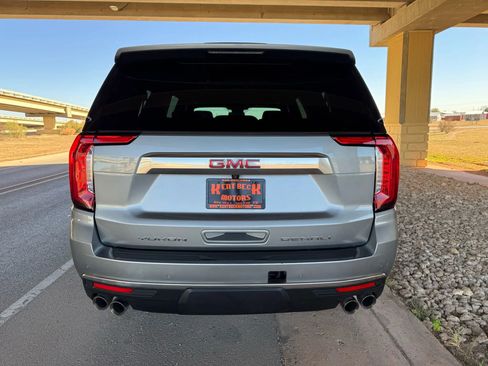 Used 2023 GMC Yukon XL Denali image 4