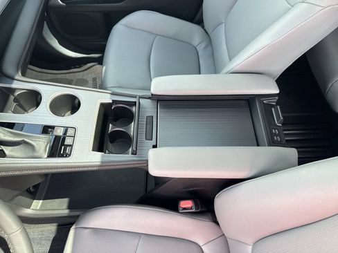 Certified 2026 Toyota Sienna XLE FWD image 23