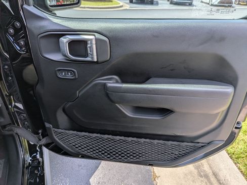 Used 2022 Jeep Gladiator Mojave w/ LED Lighting Group AWD/4WD image 22