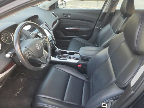 Used 2015 Acura TLX FWD image 4