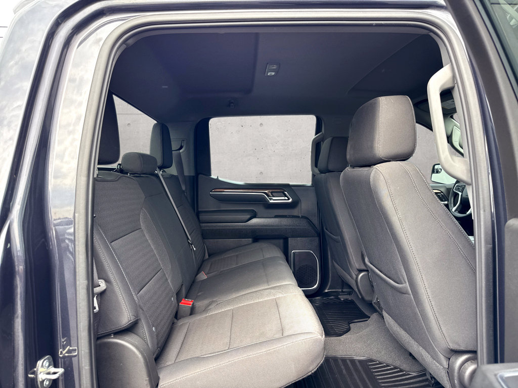 Used 2024 Chevrolet Silverado 1500 LT AWD/4WD image 8