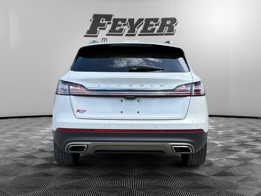 Used 2022 Lincoln Nautilus Reserve w/ Luxury Package FWD image 4