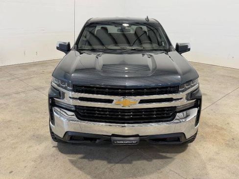 Used 2020 Chevrolet Silverado 1500 LT w/ Trailering Package image 4