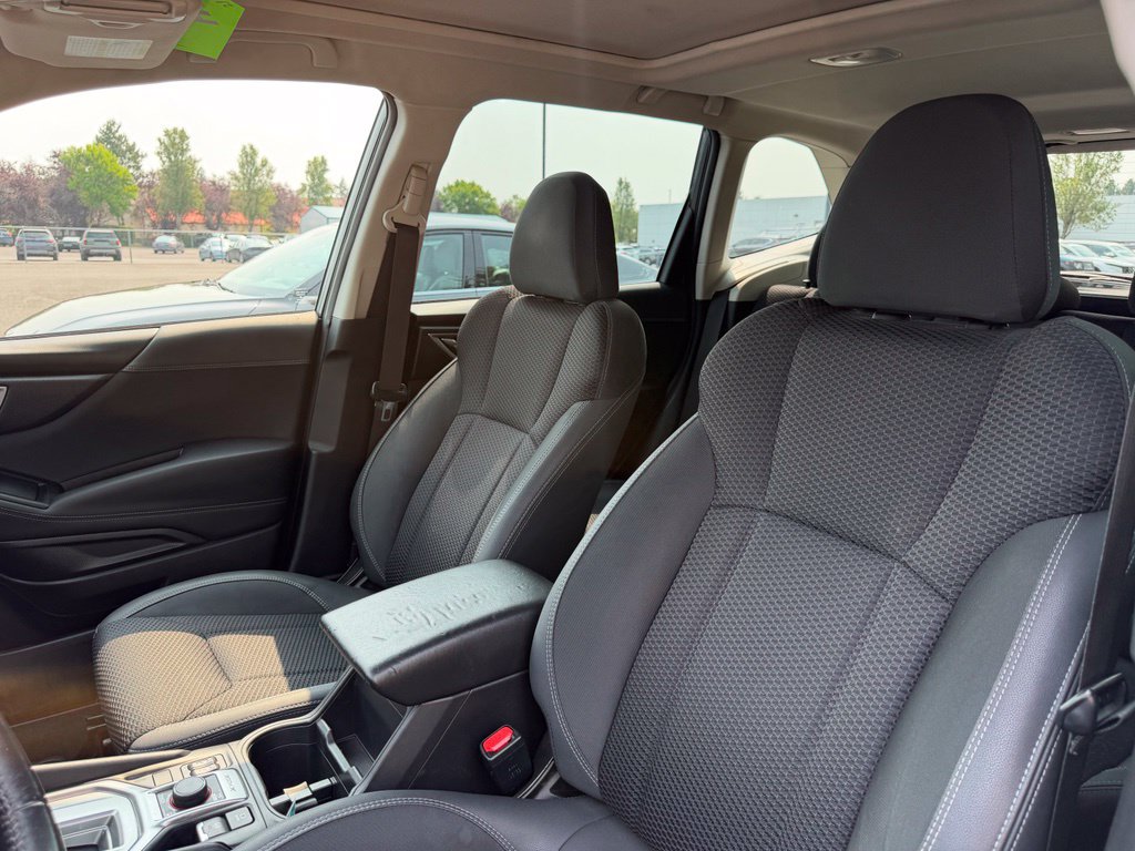 Used 2022 Subaru Forester Premium AWD/4WD image 14