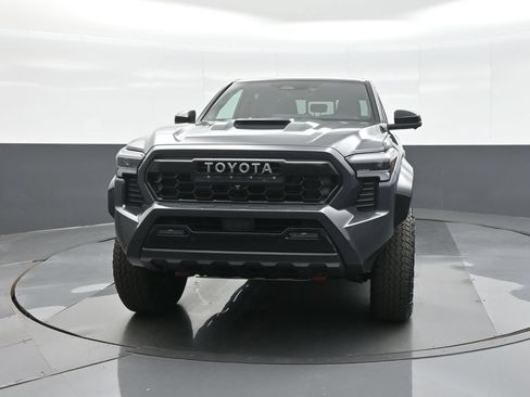 Certified 2025 Toyota Tacoma TRD Pro AWD/4WD image 2