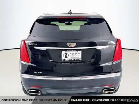 Used 2017 Cadillac XT5 FWD image 6