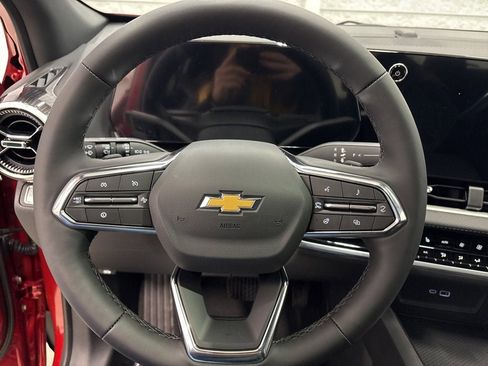 New 2026 Chevrolet Equinox LT w/ Convenience Package II image 23