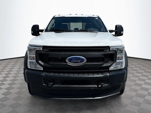 Used 2022 Ford F550 4x4 Crew Cab Super Duty w/ Power Equipment Group image 2