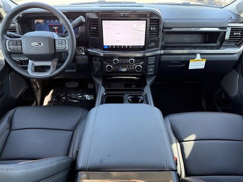 New 2026 Ford F250 Lariat w/ Chrome Package image 31