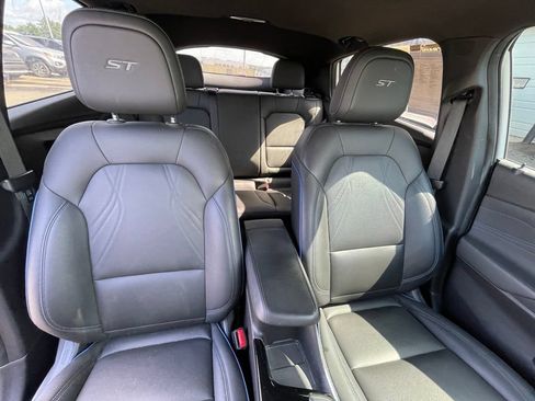 Used 2024 Buick Envista Sport Touring w/ Convenience I Package FWD image 28