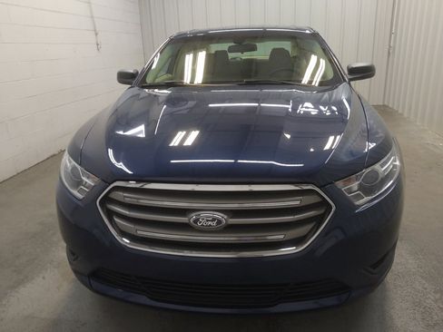 Used 2017 Ford Taurus SE FWD image 15