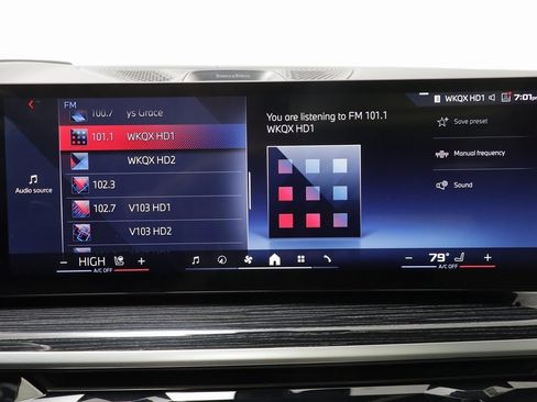 Certified 2025 BMW X7 M60i image 10