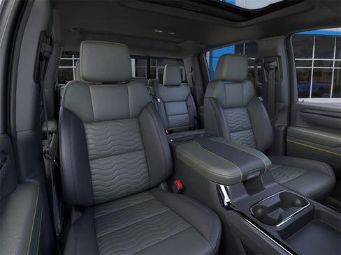 New 2026 Chevrolet Silverado 2500 ZR2 image 16