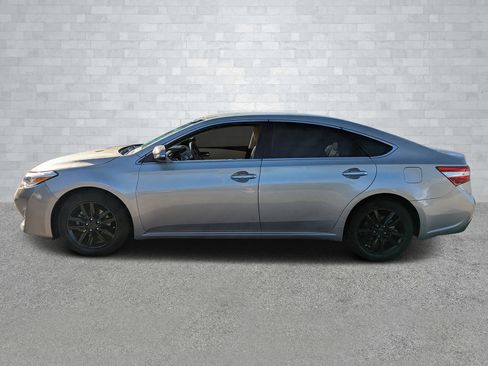 Used 2014 Toyota Avalon XLE image 8