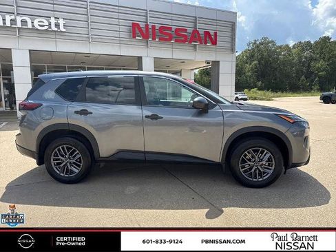 Certified 2026 Nissan Rogue S FWD image 8