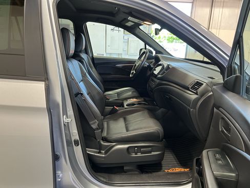 Used 2022 Honda Passport TrailSport image 34