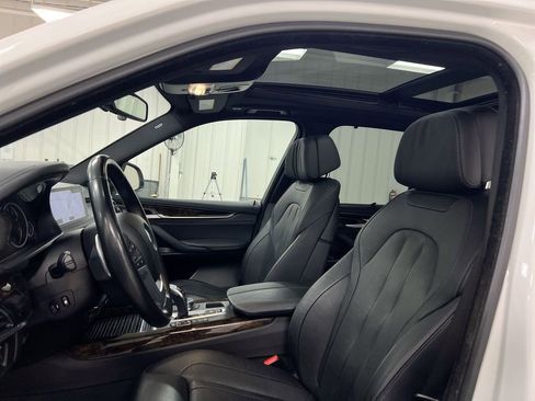 Used 2018 BMW X5 xDrive50i image 19