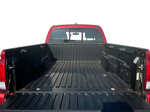 Used 2016 Toyota Tacoma SR RWD image 24