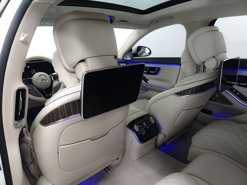 Used 2023 Mercedes-Benz S 580 4MATIC Sedan image 31