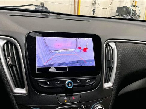 Used 2023 Chevrolet Malibu LT image 14