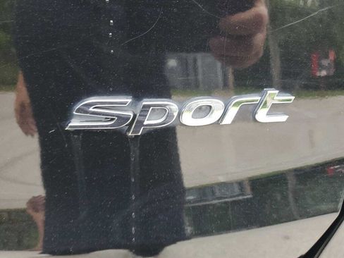 Used 2018 Hyundai Santa Fe Sport FWD image 21