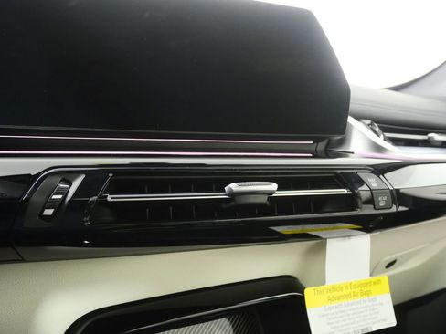 Used 2026 BMW X1 xDrive28i w/ Technology Package image 23