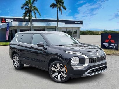 New 2025 Mitsubishi Outlander SE