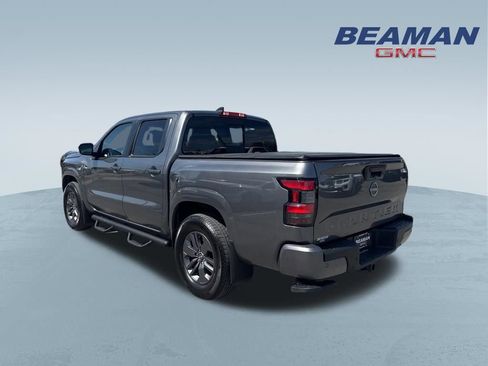 Used 2025 Nissan Frontier SV w/ Tow Package image 5