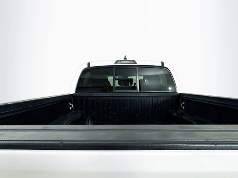 Used 2022 Toyota Tacoma SR5 RWD image 29