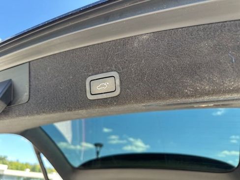 Used 2016 Volvo XC60 T6 w/ Proximity Package AWD/4WD image 32