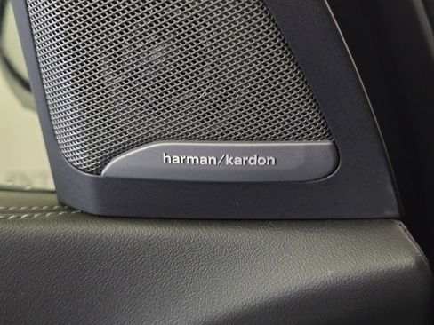 Certified 2023 BMW X7 xDrive40i w/ M Sport Package image 9