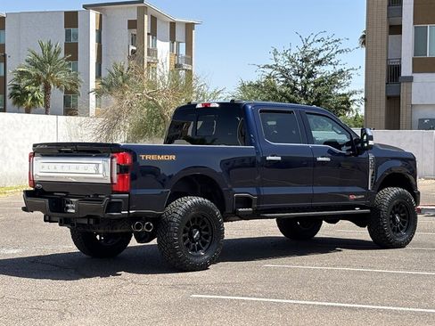 Used 2023 Ford F350 Platinum w/ Tremor Off-Road Package AWD/4WD image 4