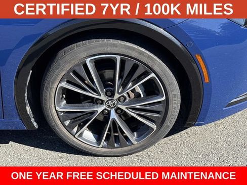Used 2023 Toyota Prius Limited w/ Limited Premium Package AWD/4WD image 7
