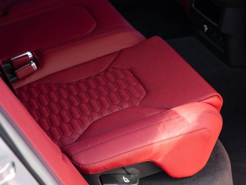 Used 2022 Lamborghini Urus image 72