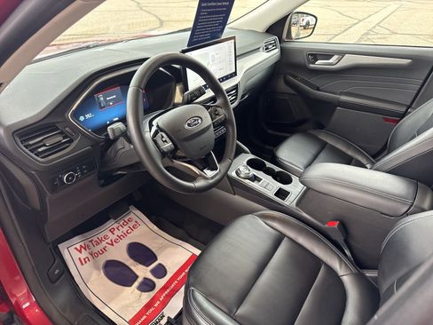 Certified 2023 Ford Escape Platinum AWD/4WD image 22