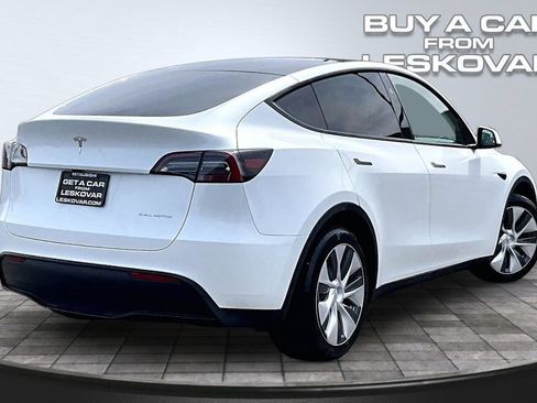 Used 2023 Tesla Model Y Long Range AWD/4WD image 13