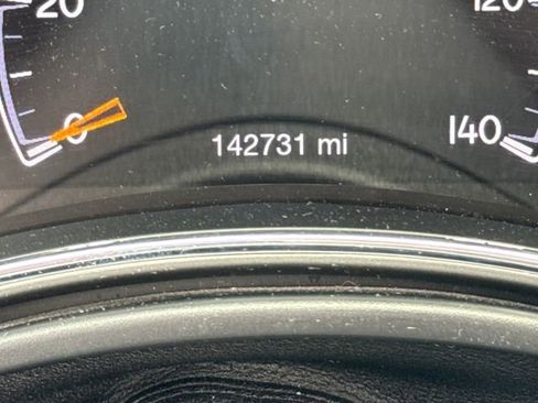 Used 2018 Jeep Grand Cherokee Limited w/ Trailer Tow Group IV image 25