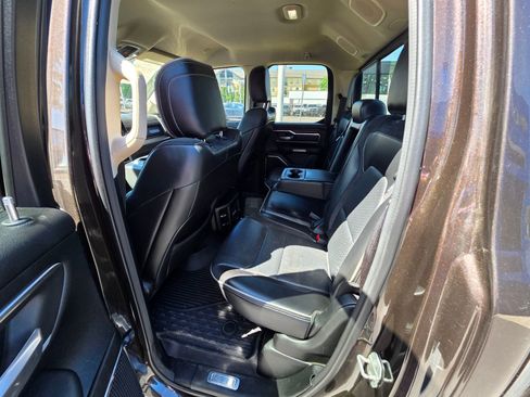 Used 2019 RAM 1500 Laramie w/ Trailer Tow Group AWD/4WD image 13