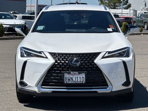 Used 2021 Lexus UX 200 w/ Accessory Package (Z1) FWD image 10