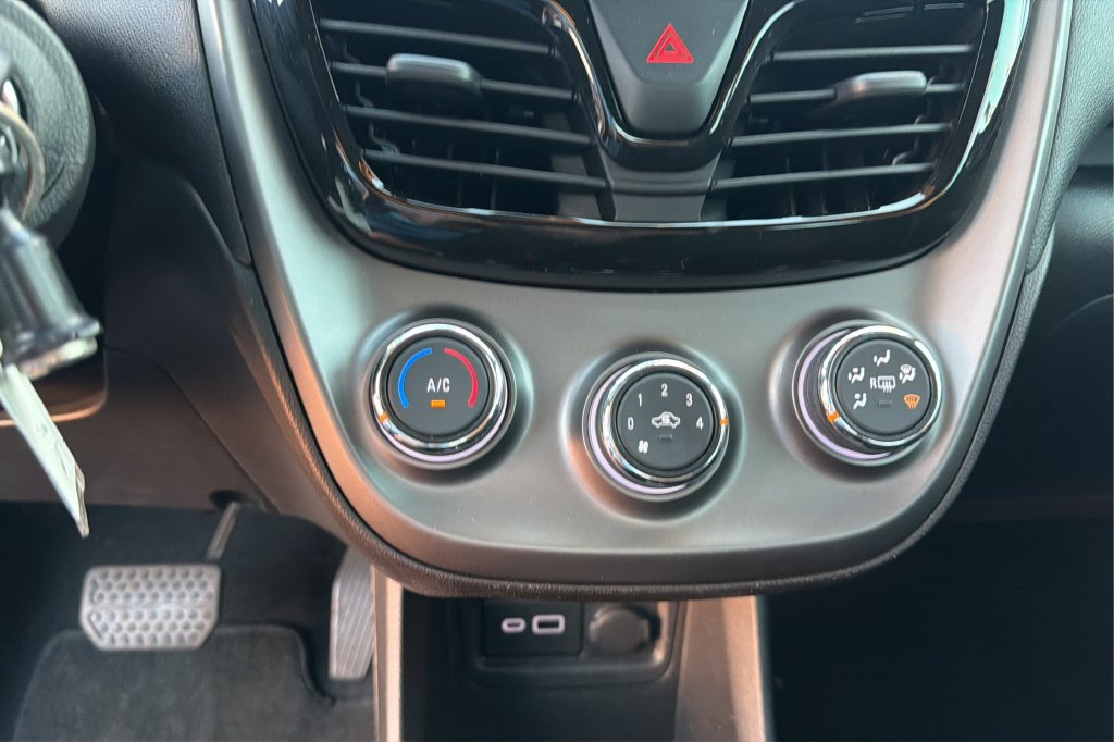 Used 2021 Chevrolet Spark LS FWD image 29