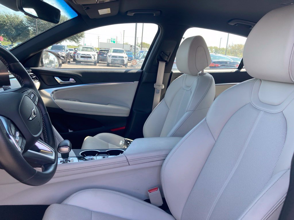 Used 2025 Genesis G70 2.5T RWD image 10