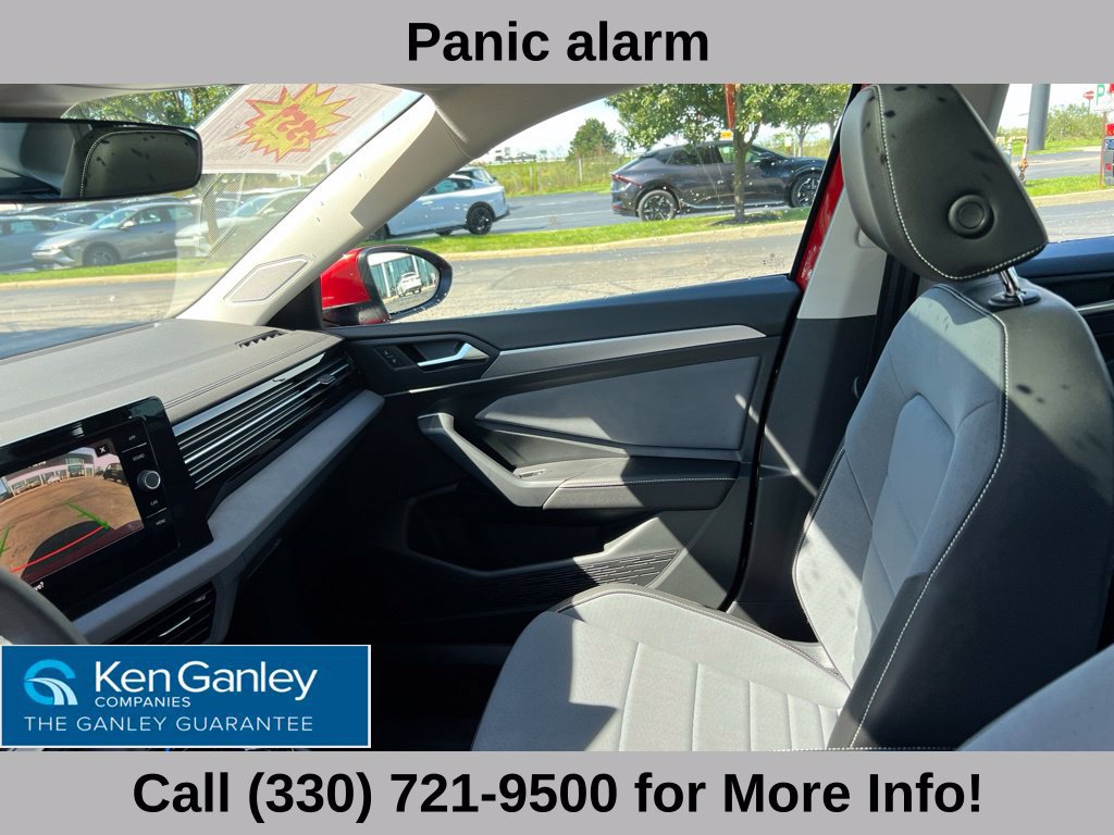 Used 2026 Volkswagen Jetta SE FWD image 38