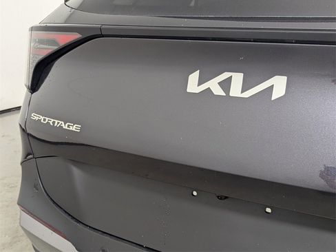 New 2026 Kia Sportage EX image 8