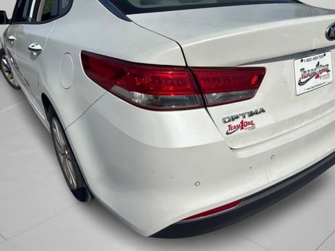 Used 2018 Kia Optima EX w/ Premium Package FWD image 24