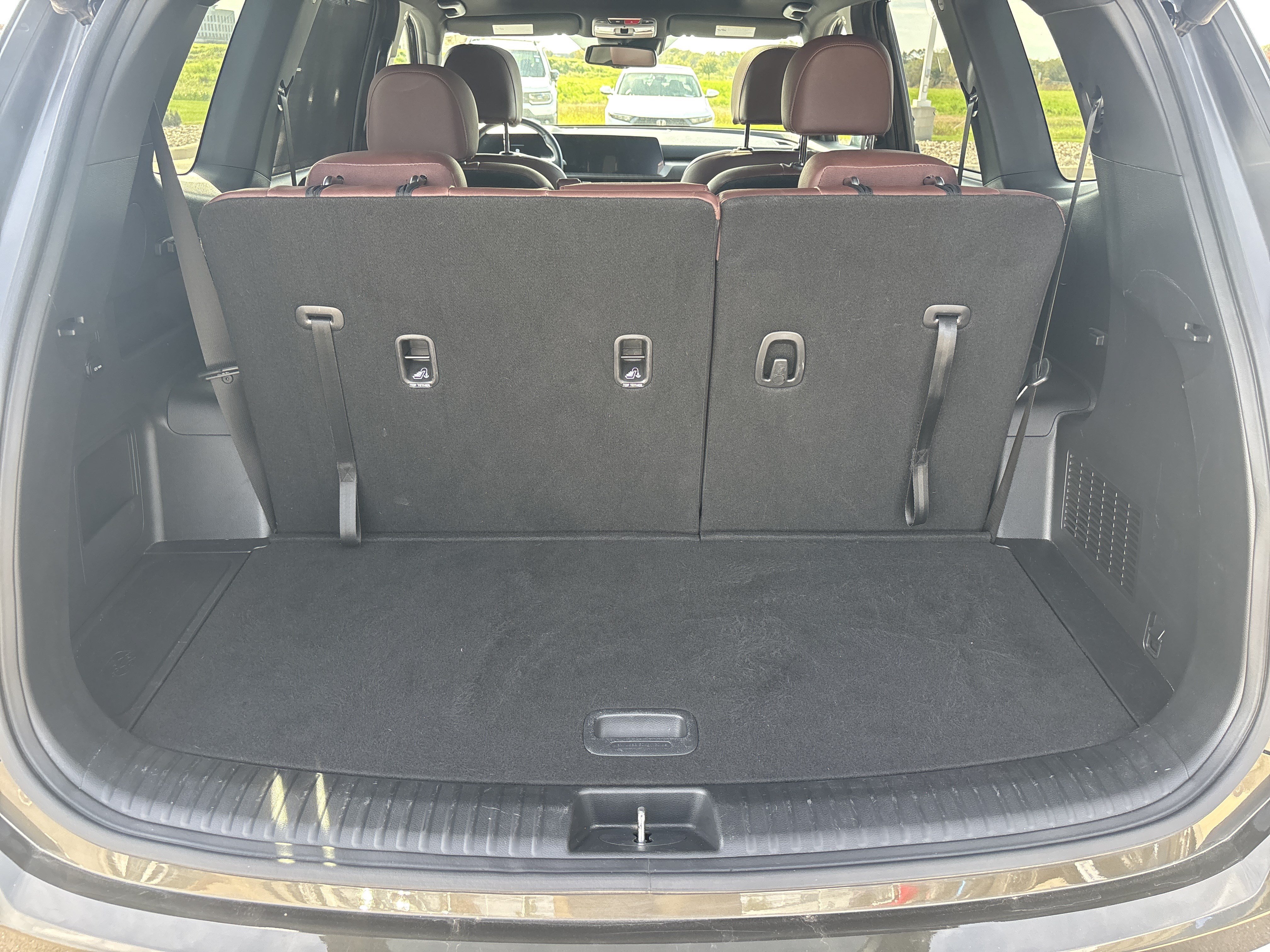Used 2024 Kia Telluride EX w/ EX Captain's Chair Package AWD/4WD image 31