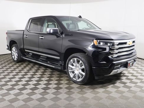 Used 2023 Chevrolet Silverado 1500 High Country w/ LPO, Dark Essentials Package AWD/4WD image 2