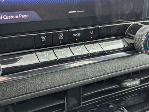 Used 2023 Chevrolet Colorado W/T w/ Advanced Trailering Package image 19