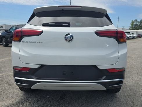 Used 2023 Buick Encore GX Essence w/ Experience Buick Package image 4