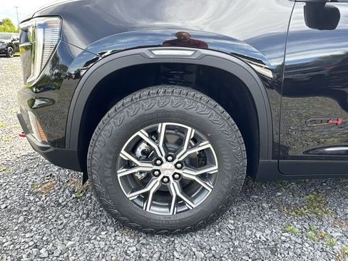New 2026 GMC Acadia AT4 w/ LPO, Floor Liner Package image 33