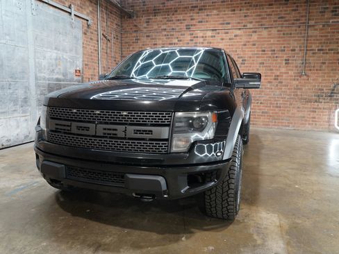 Used 2013 Ford F150 Raptor w/ Luxury Equipment Group AWD/4WD image 8